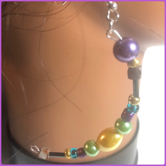 Earrings - Picture 5 of 5